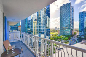 All-In Exclusive and Spacious Condo!